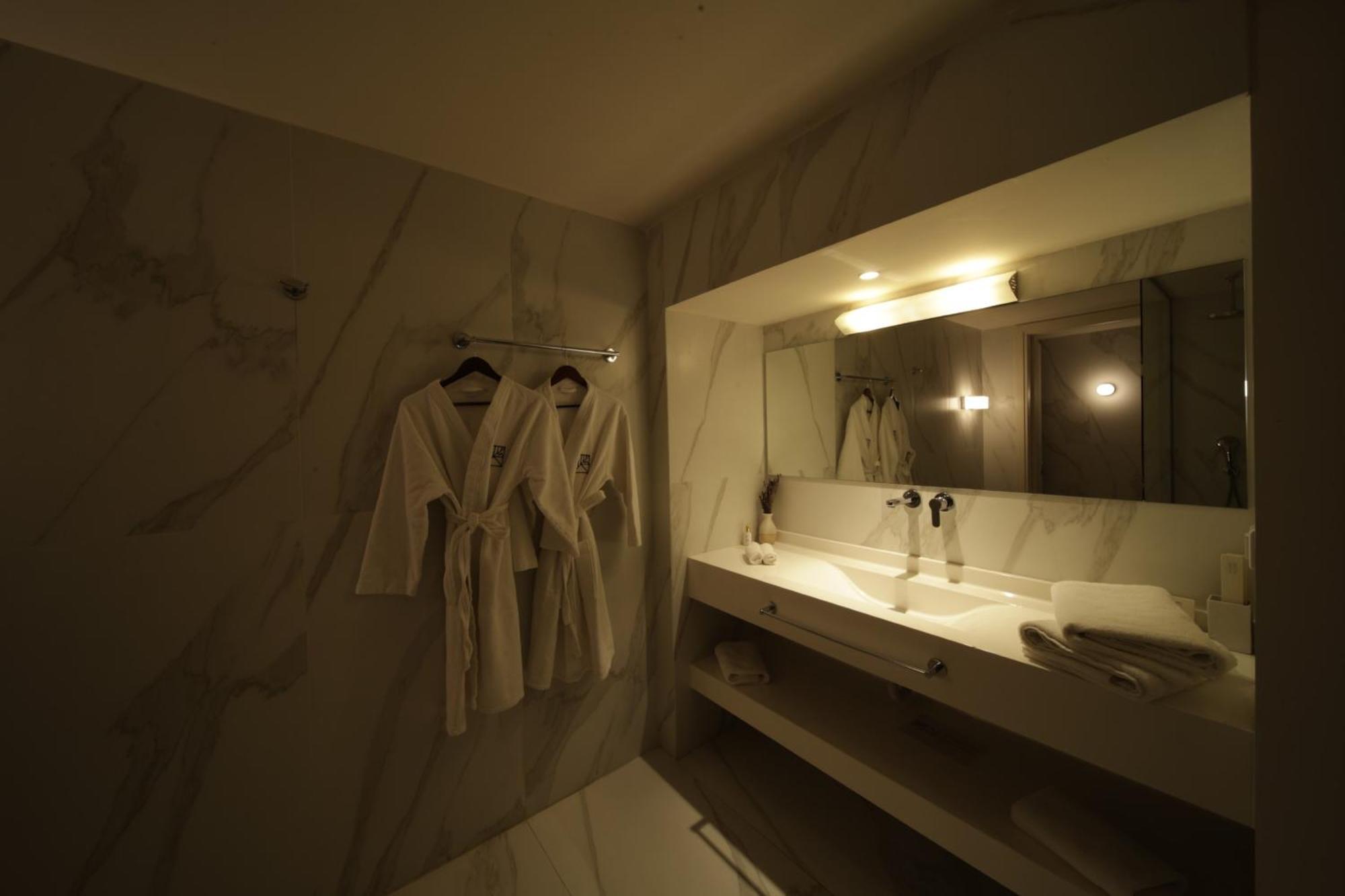 Azur Hotel Atene Esterno foto